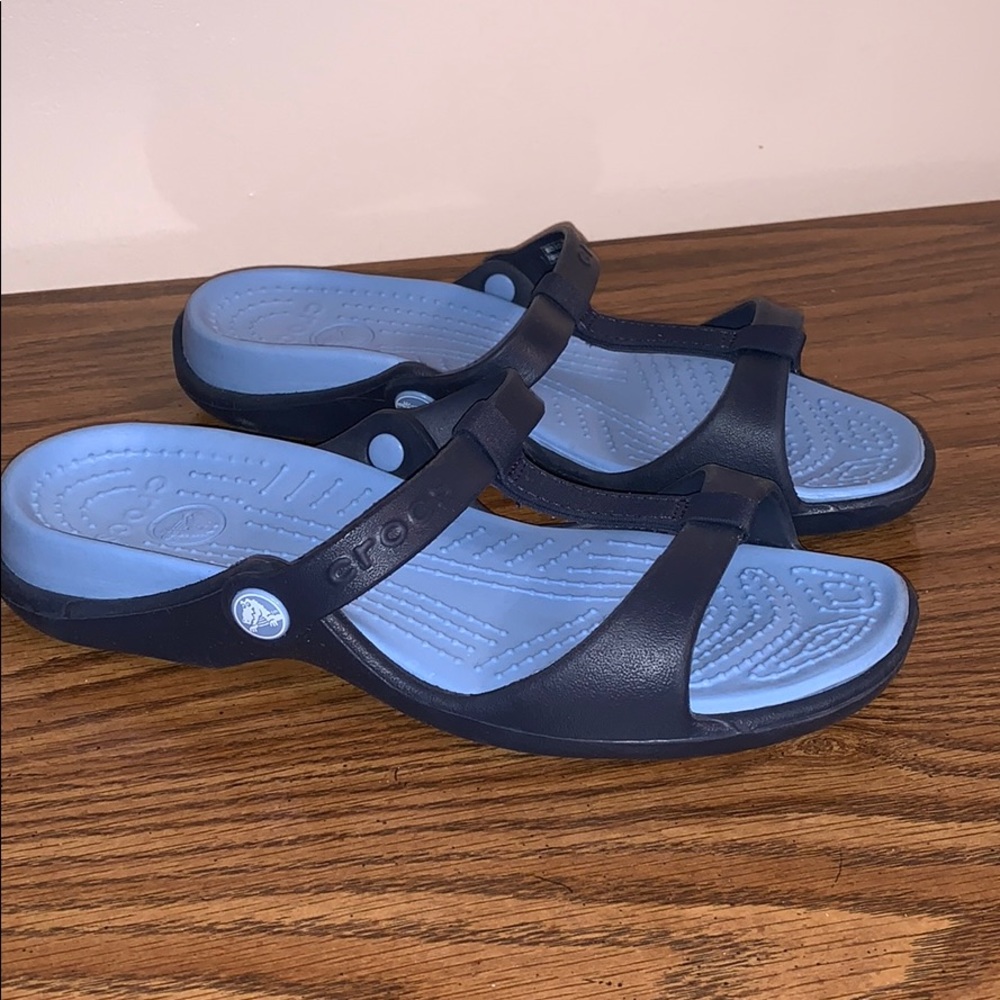 Crocs Cleo III Navy and Light Blue Sandals